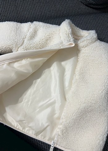 Çocuk Beyaz Kürk Detaylı Ceket - Görsel 2