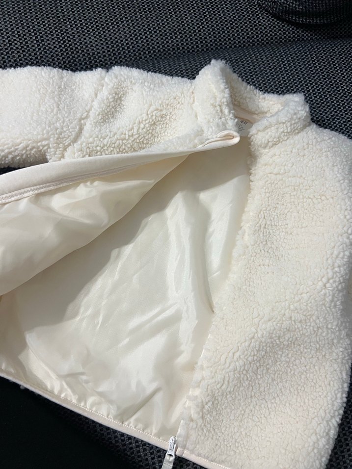 Çocuk Beyaz Kürk Detaylı Ceket - Görsel 2