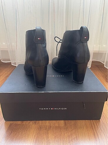 Tommy Hilfiger Hakiki deri bayan bot