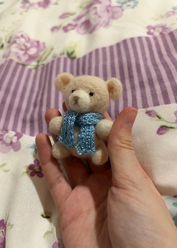 Atkılı Keçe Ayıcık Anahtarlık - Görsel 2