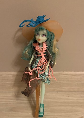 MONSTER HIGH BEBEK