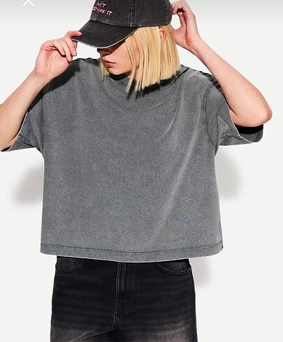 Bershka t-shirt