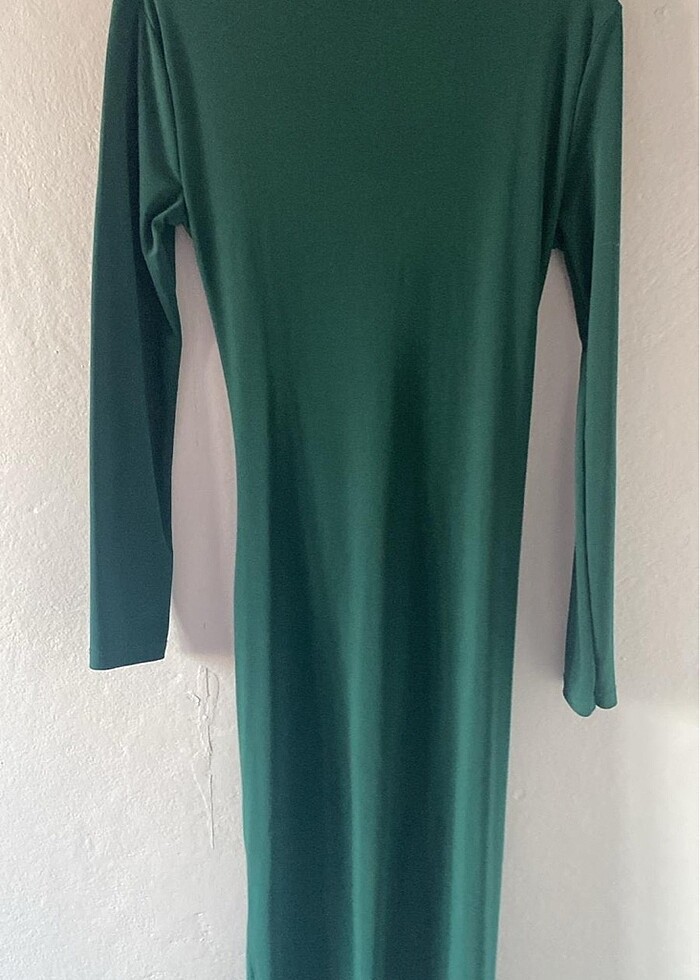 Yeşil elbise - Görsel 3