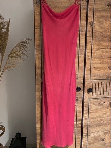 s Beden pembe Renk Zara viral pembe fuşya çapraz askılı saten elbise
