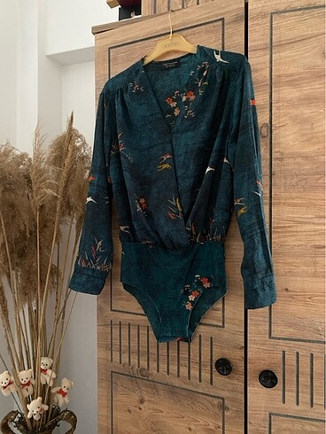 s Beden Zara ipek saten yeşil bodysuit bluz