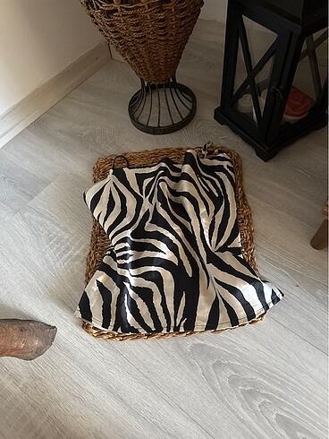 Addax Saten zebra bluz