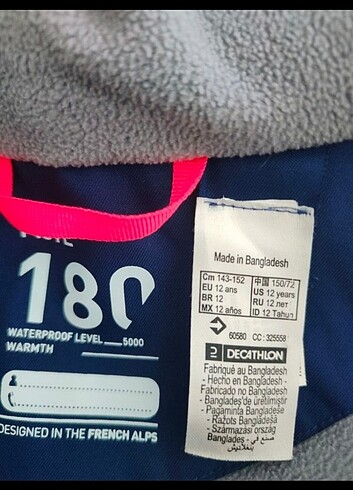 11-12 Yaş Beden Decathlon mont yeni gibi