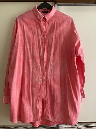 Pembe batik desen gömlek