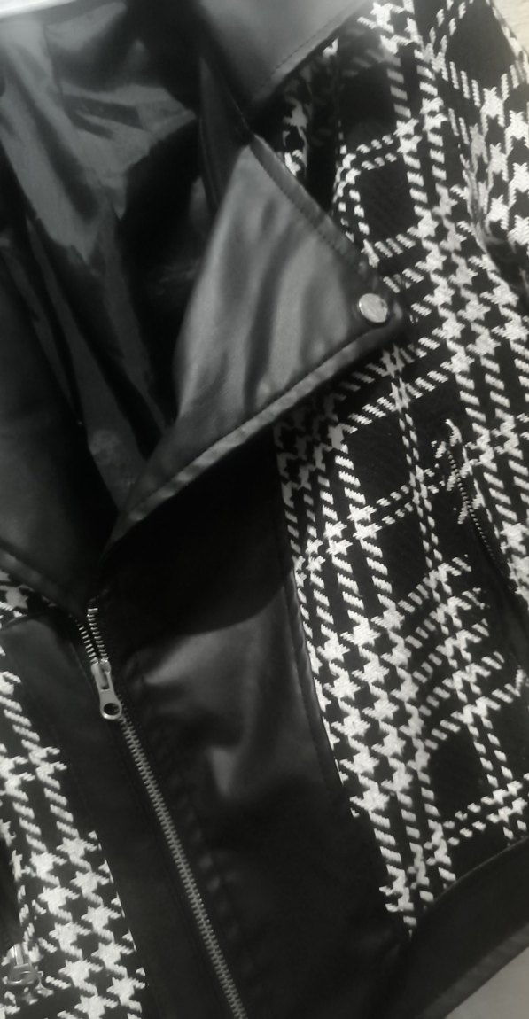 Kadın Siyah Desenli Midi Ceket - Görsel 4