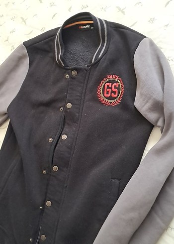 Gri Düğmeli Sweatshirt - Görsel 2