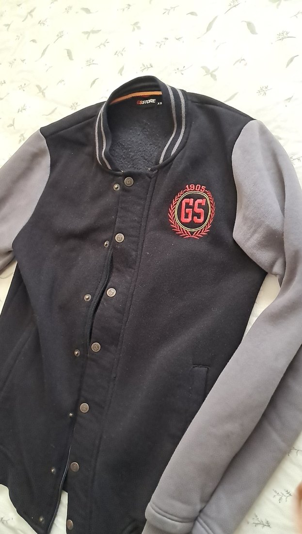 Gri Düğmeli Sweatshirt - Görsel 2