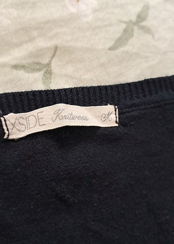 V Yakalı Düğmeli Kadın Hırka - Görsel 3