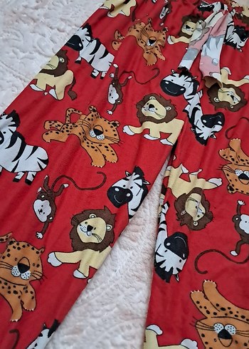 Kız Çocuk Kırmızı Hayvan Desenli Bol Pantolon - Görsel 3