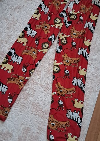 Kız Çocuk Kırmızı Hayvan Desenli Bol Pantolon - Görsel 2