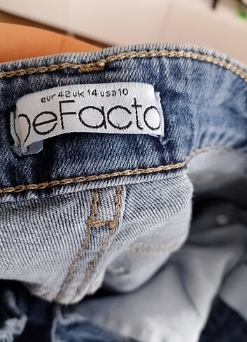 Defacto Defacto