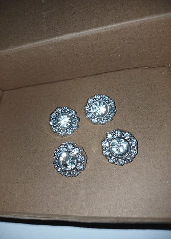 Taşlı Çiçek Formlu Gümüş Renk Düğme 4lü Set (Yeni) - Görsel 3