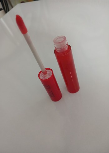 Dudak Parlatıcısı & Nemlendiricisi  Yurt dışından geldi  Yeni - Görsel 3