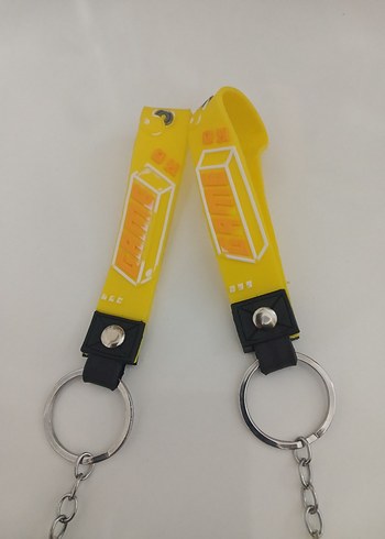 Sarı Renkli Zincir Detaylı Anahtarlık - Görsel 3