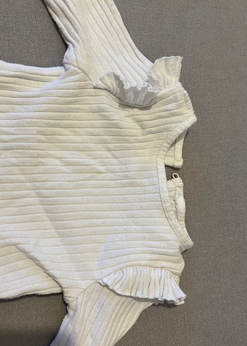 Kız Çocuk Beyaz Pilili Uzun Kollu Bluz - Görsel 2