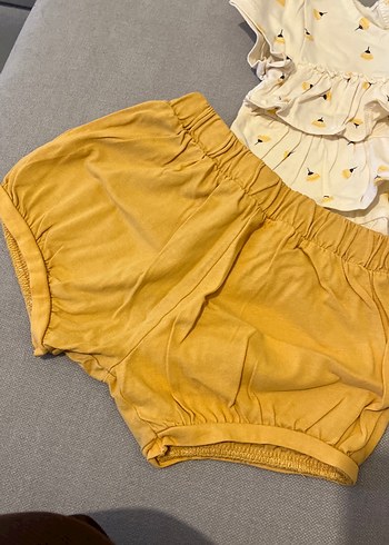 Sarı Fırfırlı Bebek Kız Takımı - Görsel 2