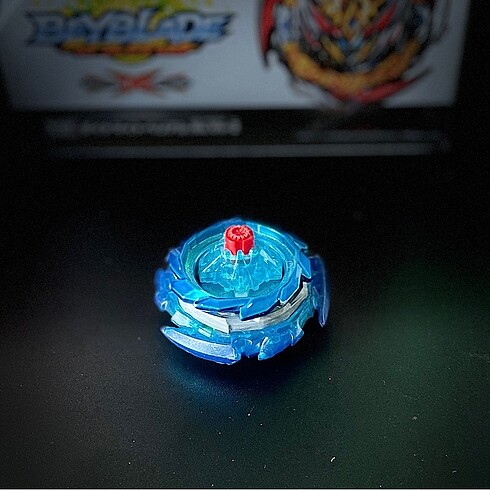  Dynamite Belial Beyblade