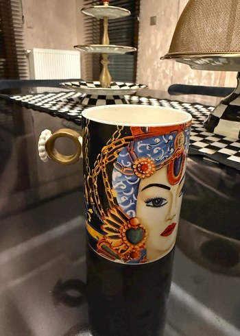 Baci Milano yüzüklü kupa