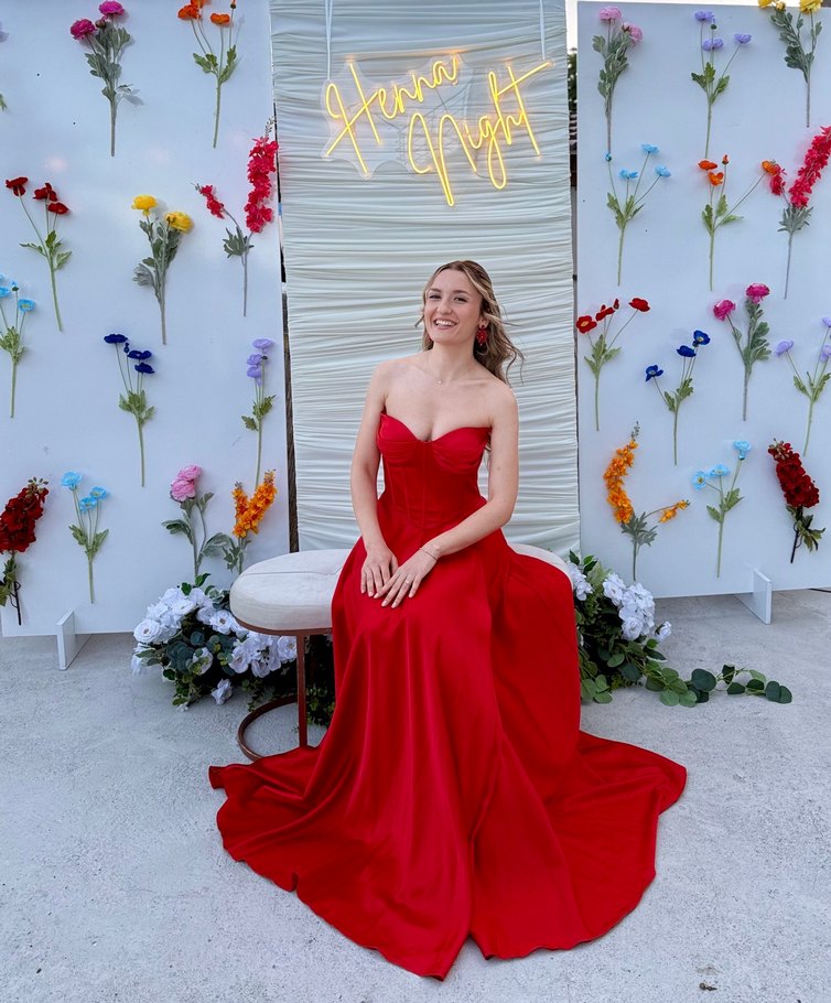 Kırmızı Straplez Uzun Drapeli Kadın Abiye - Görsel 2