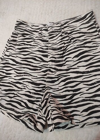 Zara Zara zebra şort 