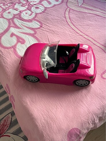 Barbie oyuncak araba