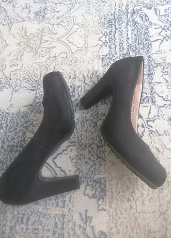 Topuklu süet ayakkabı  - Görsel 3