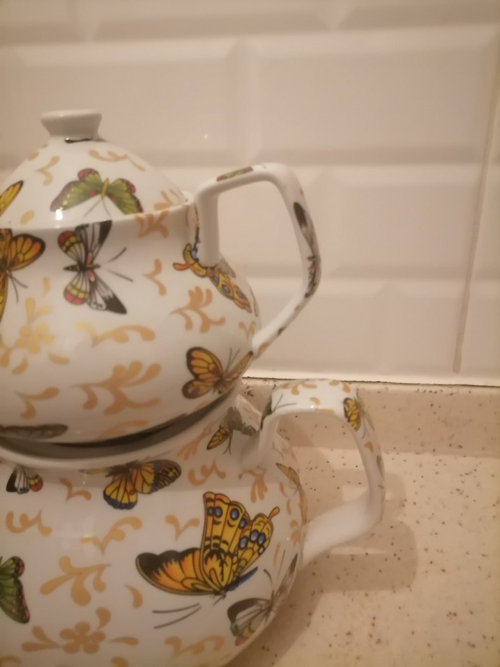 Kelebek Desenli Beyaz Çaydanlık - Görsel 4