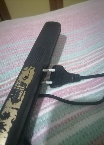 Siyah Saç Düzleştirici - Görsel 2