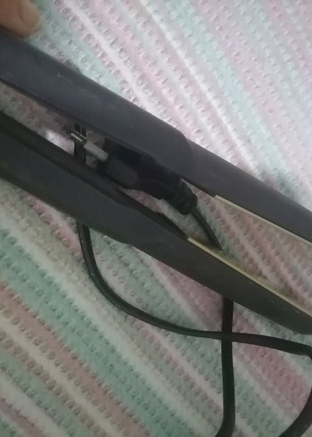 Siyah Saç Düzleştirici - Görsel 4