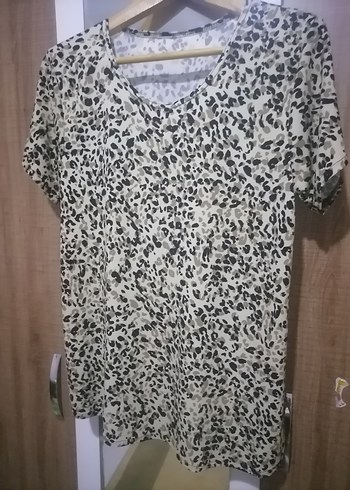 Leopar Desenli V Yaka Kadın Bluz - Görsel 2