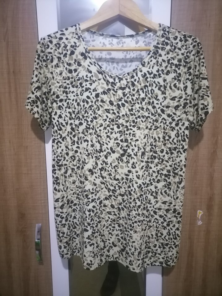 Leopar Desenli V Yaka Kadın Bluz - Görsel 3