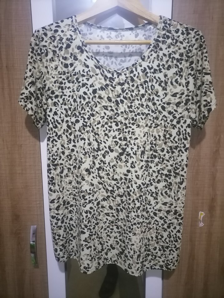 Leopar Desenli V Yaka Kadın Bluz - Görsel 4