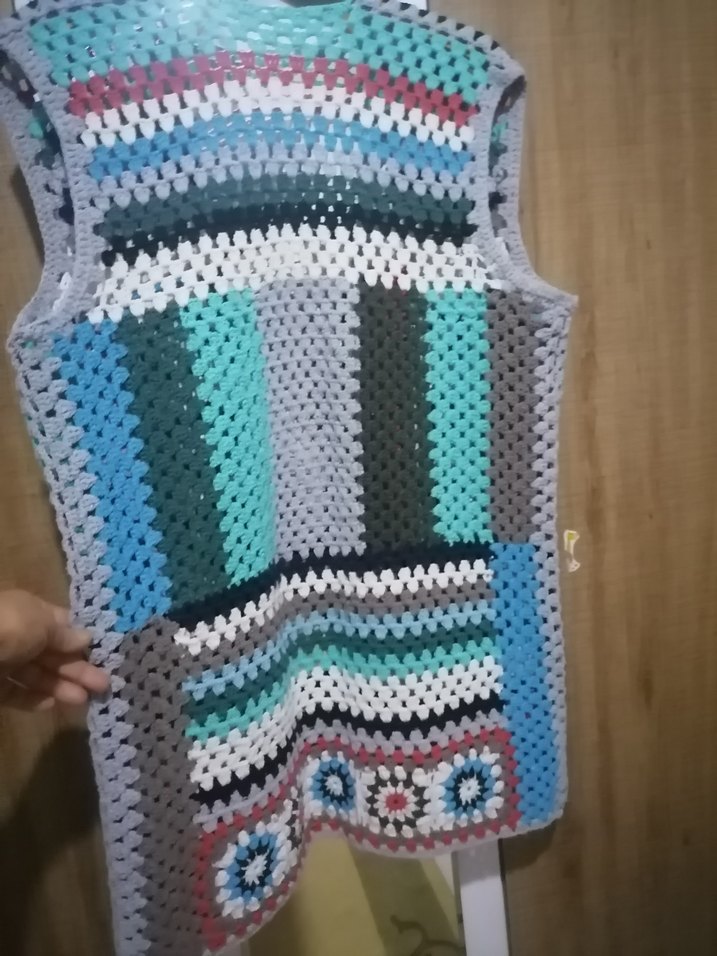 Renkli Bohem Örgü Kolsuz Uzun Hırka - Görsel 2