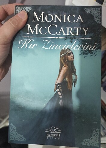 Monica Mccarty Kır Zincirlerini