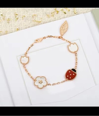 Beden Van Cleff & Arpels Lucky Spring bilezik
