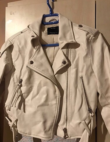 Bershka beyaz Deri ceket
