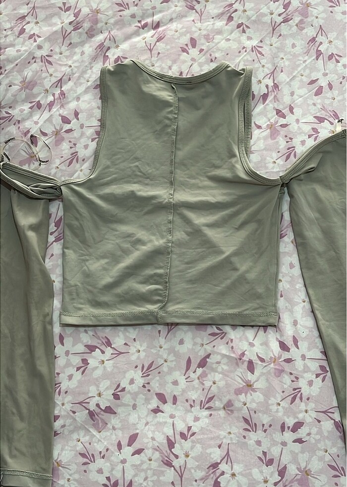 kol dekolteli crop - Görsel 2