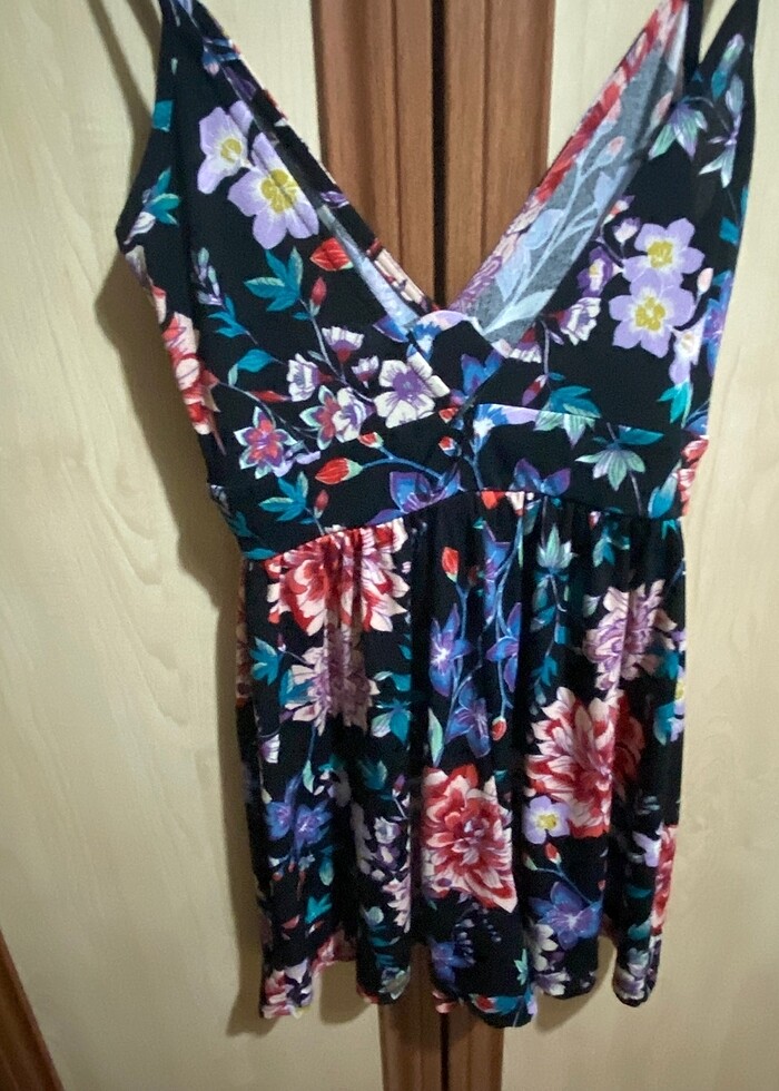 çiçekli yazlık mini tulum - Görsel 2