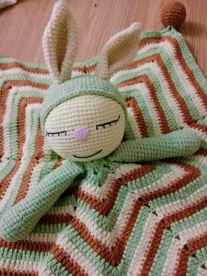 Nakışlı Pastel Renkli Örgü Çocuk Battaniyesi - Görsel 3