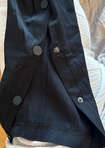 Düğmeli Siyah Kadın Kot Pantolon - Görsel 3