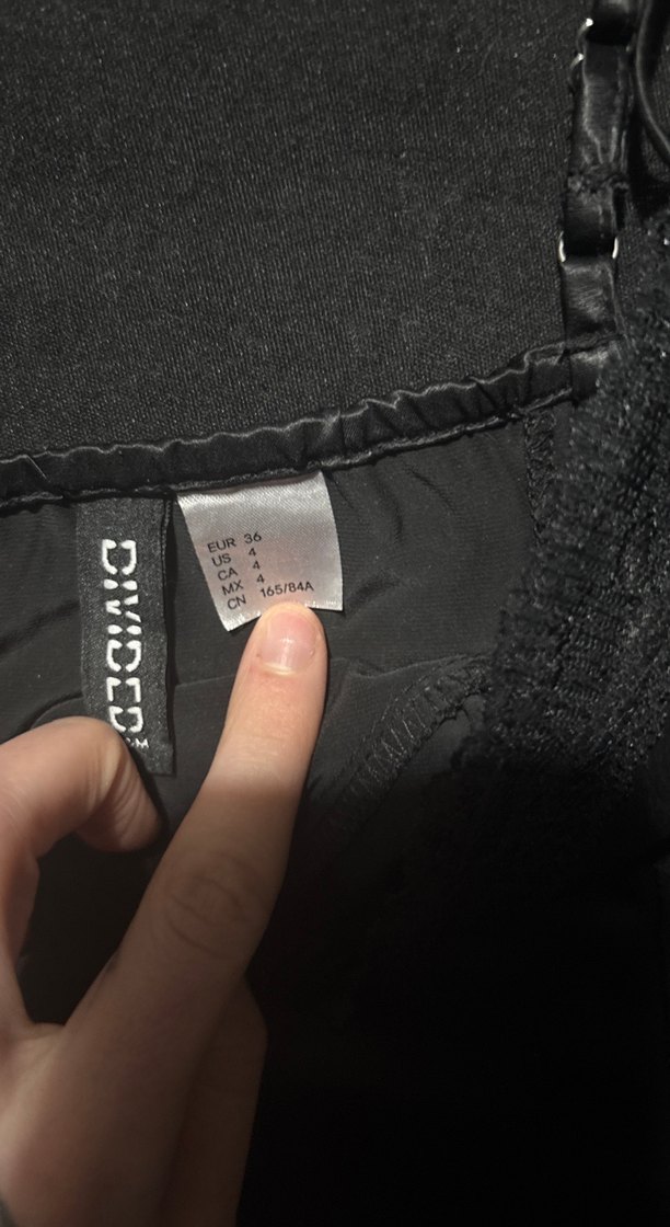 Siyah Saten Askılı Gotik Büstiyer - Görsel 2