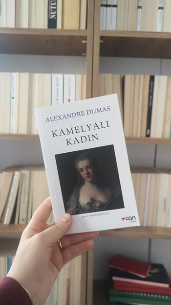 Kamelyalı Kadın - Can Yayınları 