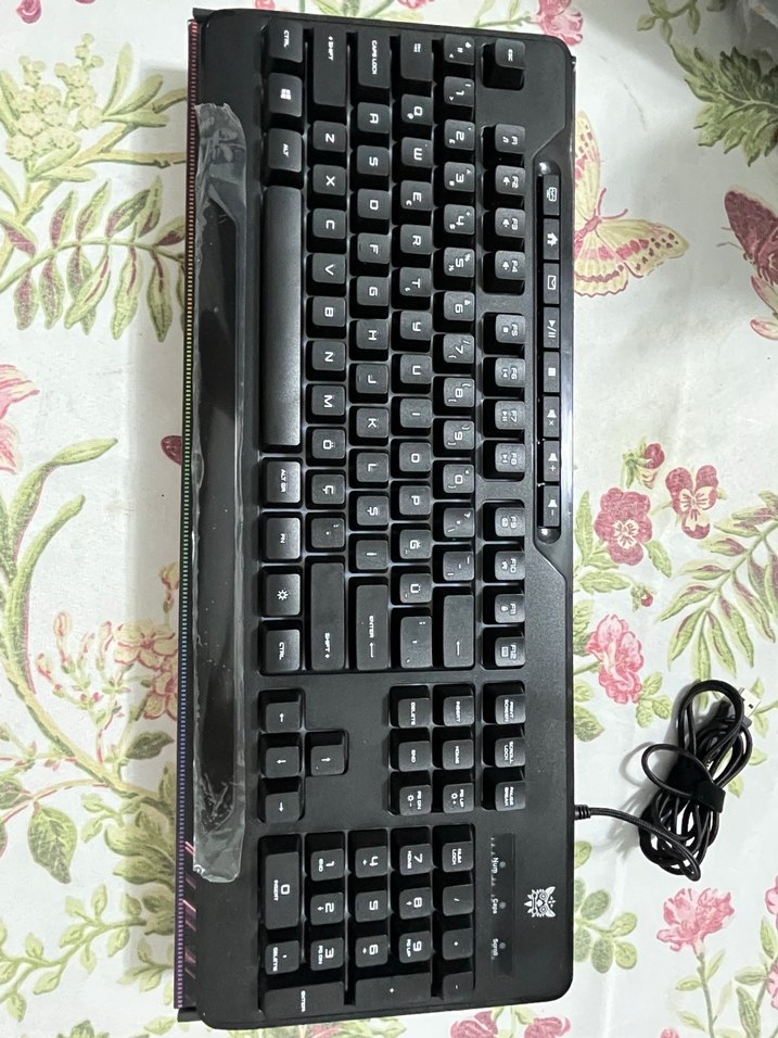 G32 RGB Çok Renkli Klavye - Görsel 2