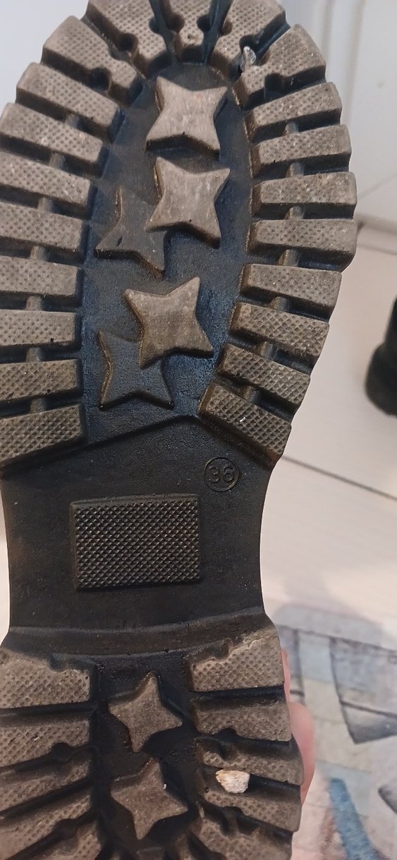 Siyah Deri Gotik Kadın Botu - Görsel 3