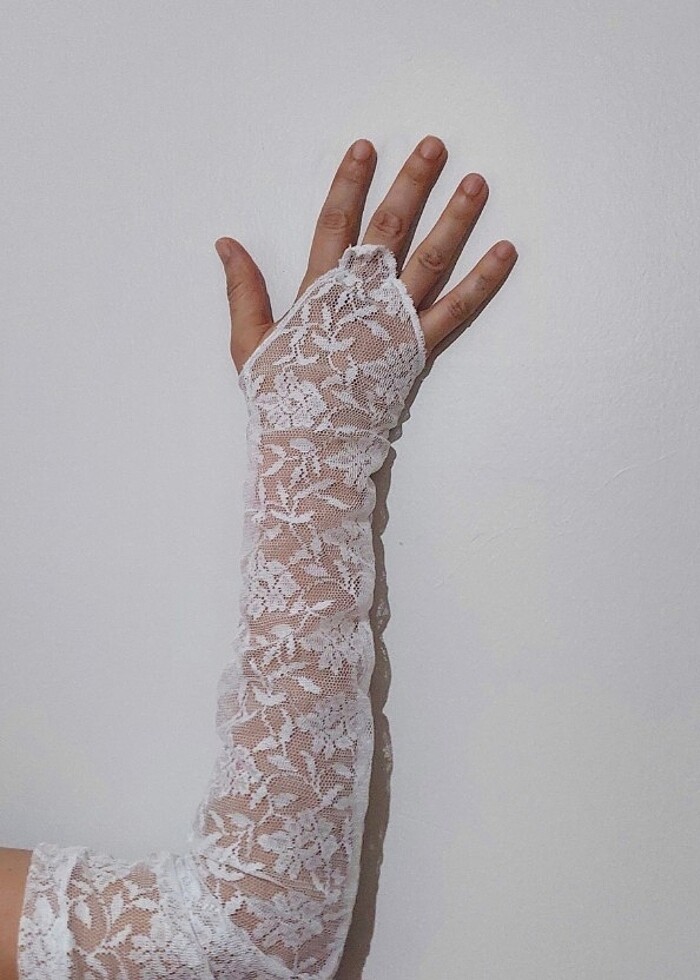 Beyaz Çiçekli Dantel Kolluk Eldiven  - Görsel 5