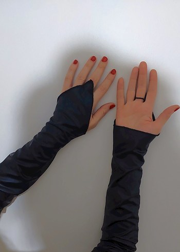 Siyah Deri Gotik Kadın Eldivenleri - Görsel 2